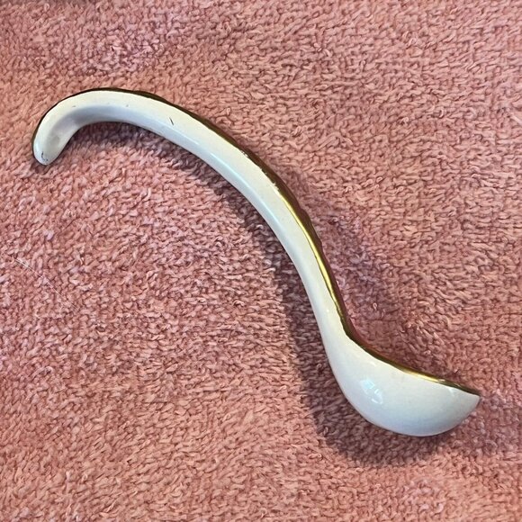 Fitz and Floyd Florentine Christmas Sugar Spoon 4.25" Ceramic - Picture 2 of 9